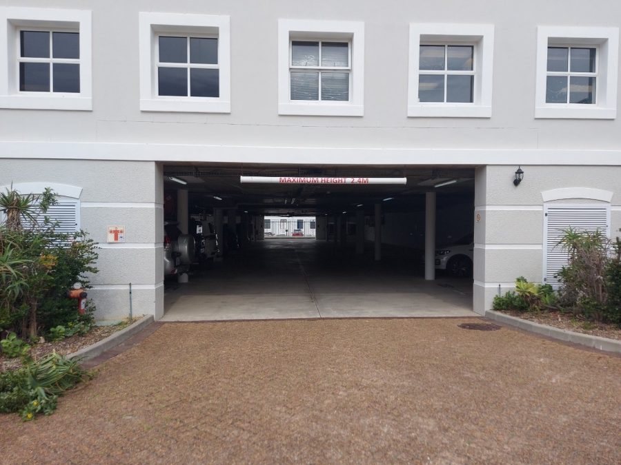 To Let commercial Property for Rent in Silvertree Estate Western Cape